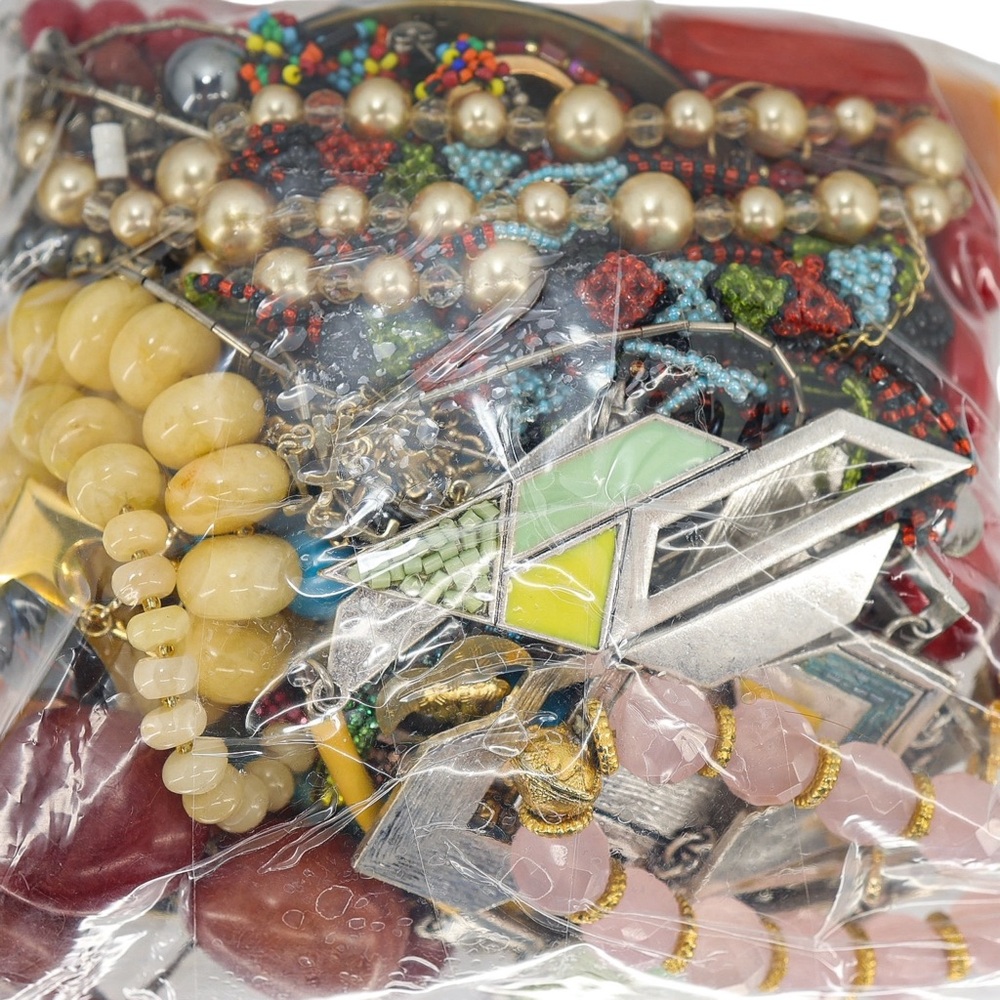Mystery jewelry bag 3 lbs 8”x8” all wearable colorful assortment